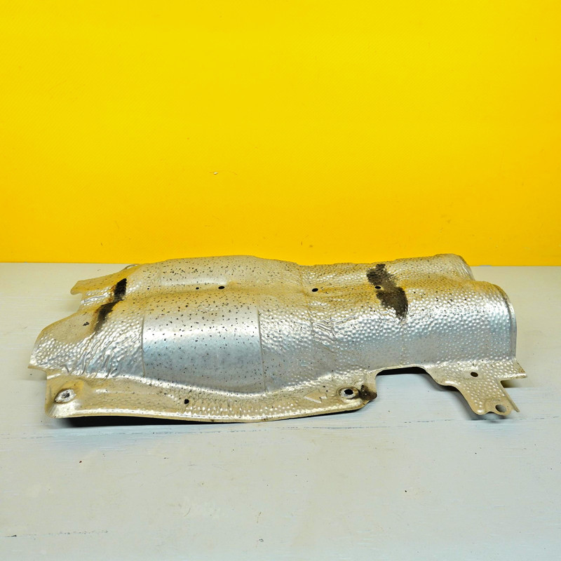 2015-2019 LEXUS RC350 REAR CENTER EXHAUST HEAT SHIELD MUFFLER COVER OEM