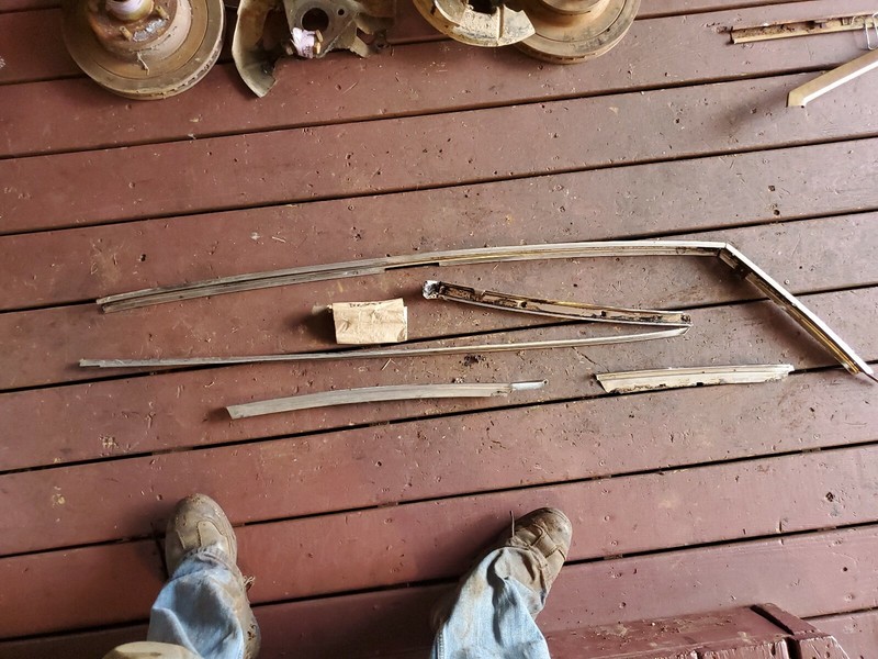 1969 Cadillac Sedan Deville 4 door hardtopdrip rail trim molding with/screws