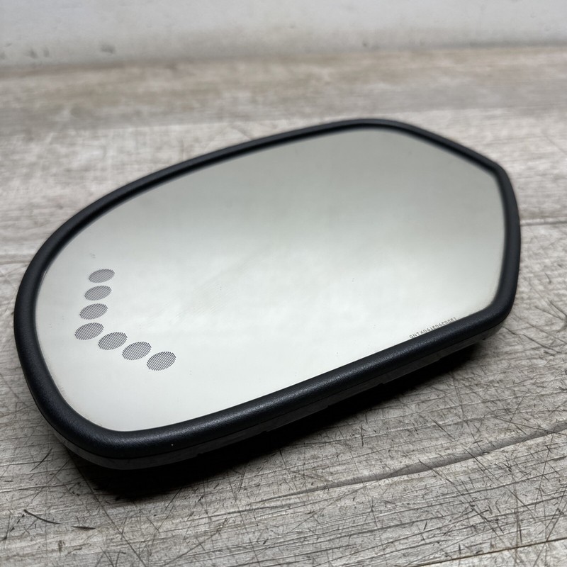 2007-2008 GM TRUCK DOOR MIRROR GLASS HEATTURN SIGNAL LEFT SIDE W/O Blind Spot