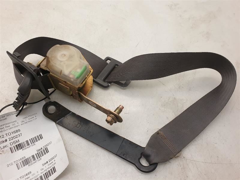 1989 TOYOTA PICKUP DLX EXTENDED CAB PASSENGER SIDE REAR SEAT BELT ASSEMBLY