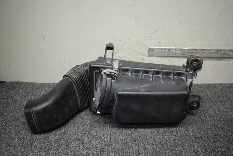 BMW E53 X5 3.0L AIR CLEANER BOX INTAKE MUFFLER SILENCER BOOT OEM