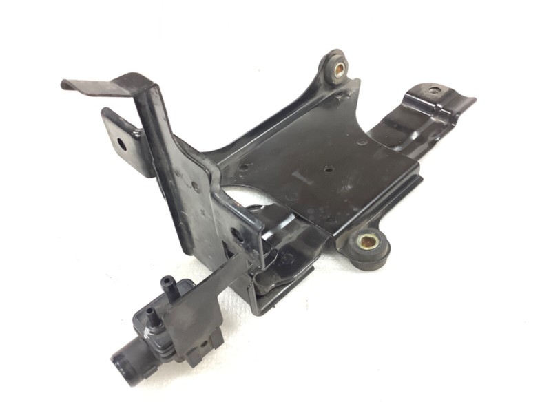 01-05 Civic 1.7 Bracket Gas Evap Charcoal Canister Stay Sensor Vent MAP Used OEM