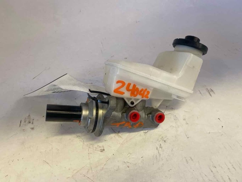 Master Cylinder TOYOTA CAMRY 18 19 20 21 22 23