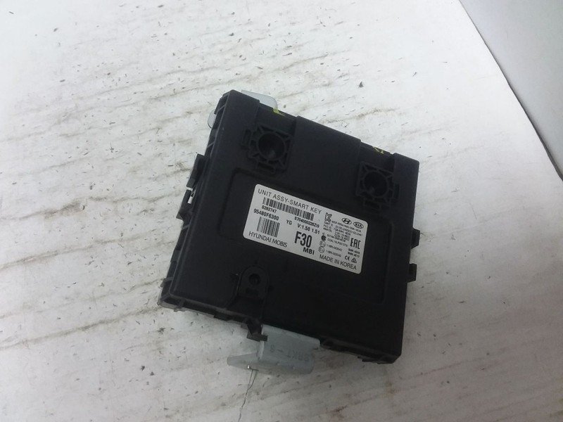 Keyless Ignition Smart Key Module Fits 17-19 CADENZA 95480F6300