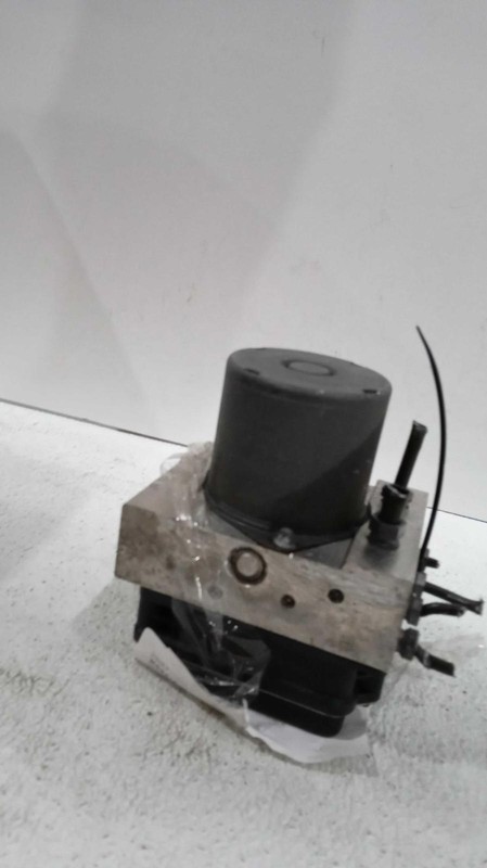 2011 MERCEDES E-CLASS ABS Pump & Motor Assembly OEM 2124313412 Black 130K