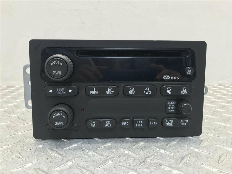 2002-2003 CHEVROLET TRAILBLAZER AM/FM/CDx1 OPT UN0 RADIO OEM 15195521