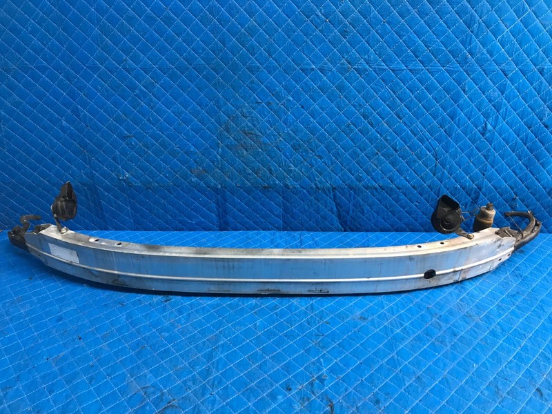 07-14 Mercedes W221 S550 Front Bumper Lower Bracket Impact Reinforcement Bar OEM