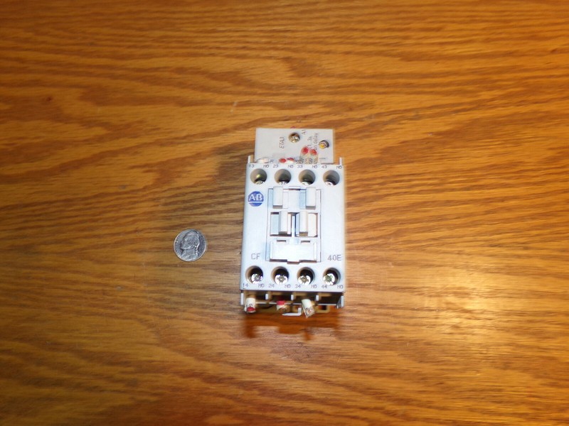 lot of 4 Allen Bradley Relay w/ Connector 100-ETA3 700-CF400A *FREE SHIPPING*