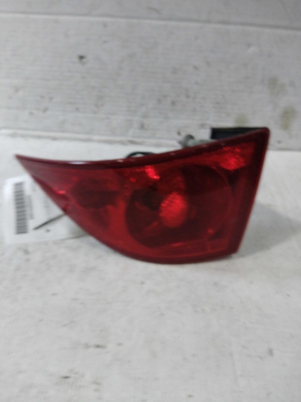 Used Right Tail Light Assembly fits: 2006 Buick Lucerne quarter panel mounted Ri