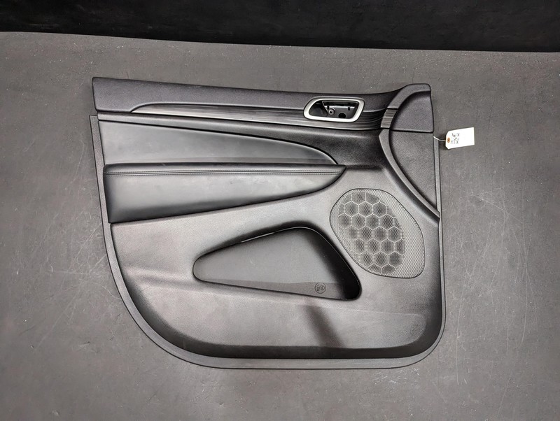 Front Left Door Trim Panel 2019 Jeep Grand Cherokee 5LL676X9AG 2020 2021