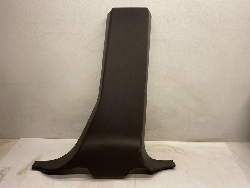 2013-2017 BUICK ENCLAVE RIGHT SIDE LOWER B PILLAR COVER PANEL TRIM BROWN OEM