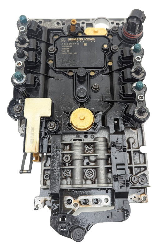 Mercedes R171 E550 7G Tronic Transmission Valve Body 2202770901