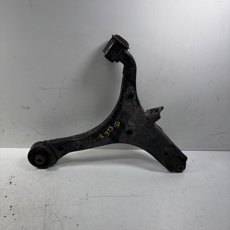 03-11 Honda Element Right Front Lower Control Arm 51350-SCV-A03 OEM