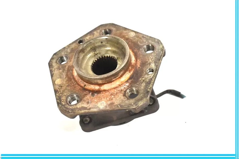 03-10 Maserati Quattroporte GranCabrio Front Left Side Wheel Hub Bearing OEM