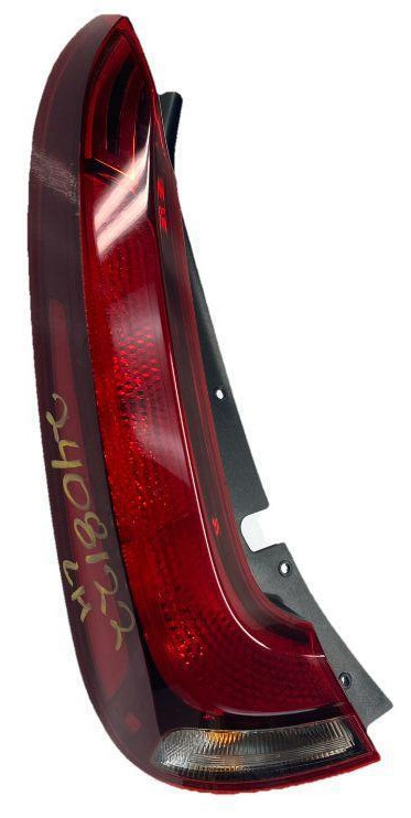 Kia Soul tail light 20 to 22 quarter left side incandescent assy OEM 92401K0010