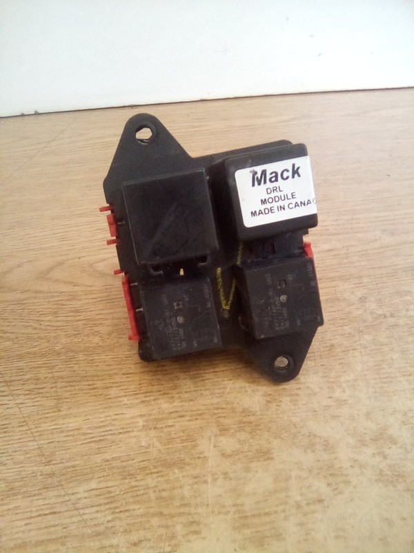 2016 Mack Vision Fuse Box 116M039A