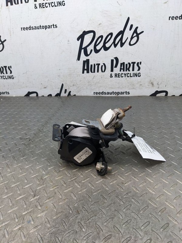 2011-2017 Honda Odyssey Rear Center 3rd Row Seat Belt OEM 1183459
