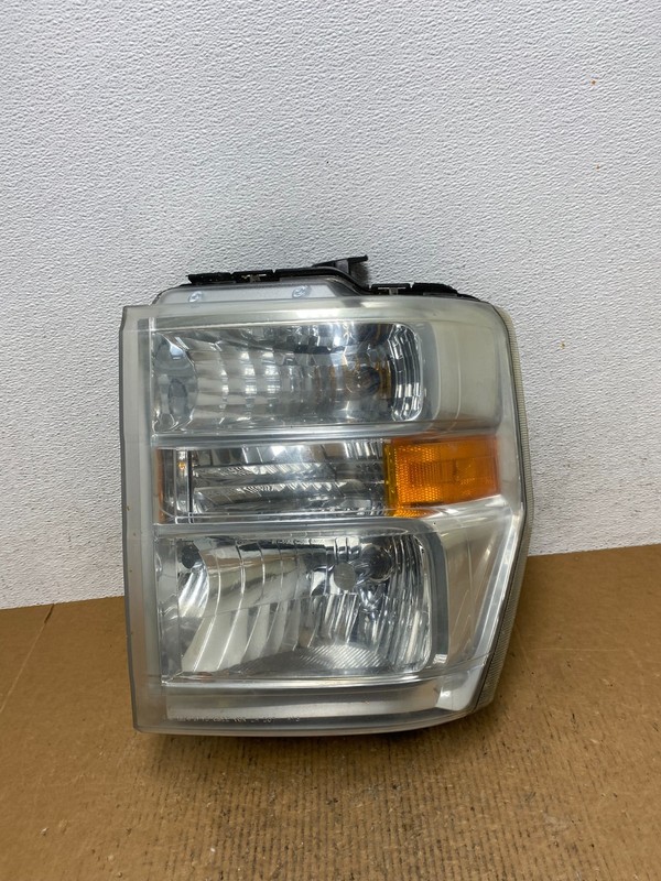 2008-2014 Ford Econoline E150 E250 E350 Left Driver LH Headlight OEM AE1257 DW