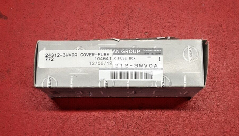 2013-2017 Infiniti Fuse Box Cover 24312-3WV0A