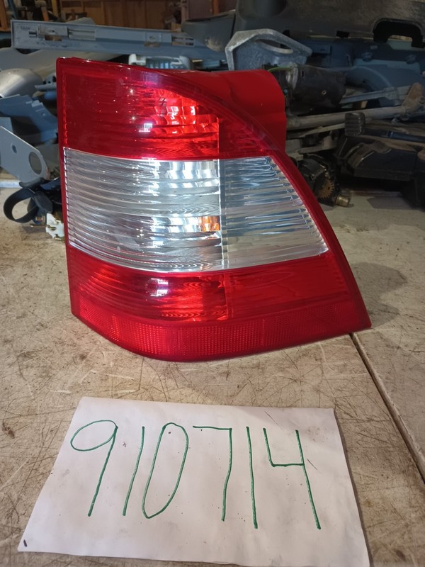 02-05 Mercedes W163 ML320 ML500 Rear Right Passenger Side Tail Light Lamp OEM