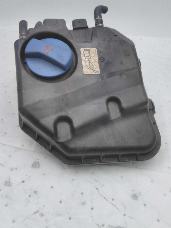 2015 Audi Q7 Engine Coolant Reservoir Black OEM 420121403 3.0L 148K Miles