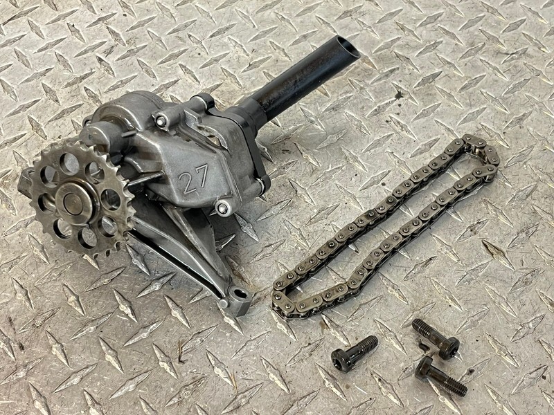 03-06 Mercedes Dodge Sprinter T1N 2.7L OM647 Engine Oil Pump Pickup Assy Chain