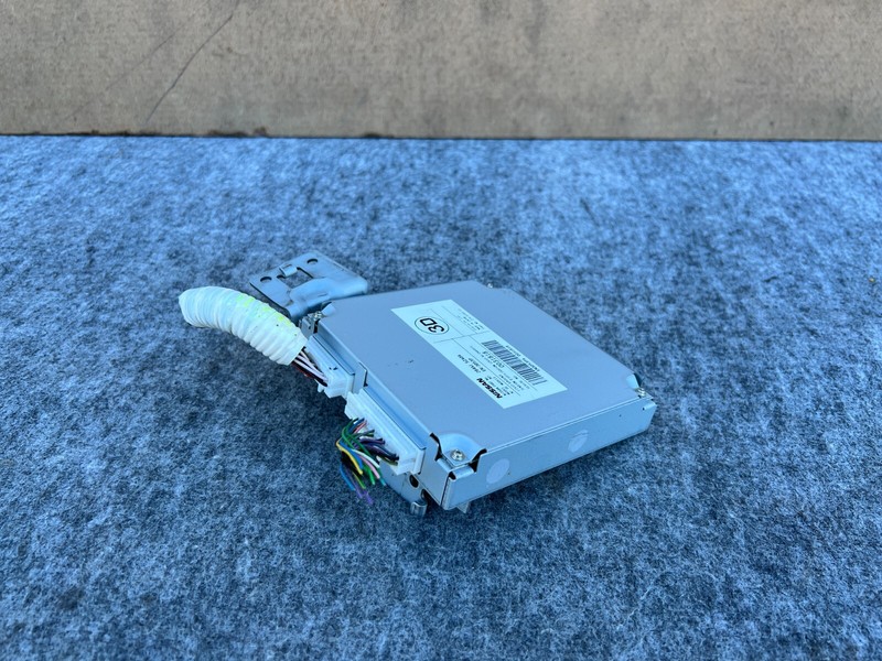 INFINITI QX80 2014-2017 OEM CAMERA CONTROL MODULE UNIT COMPUTER ASSEMBLY