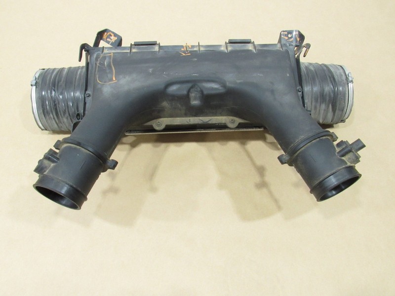 15-19 Ferrari 488 Spider 2017 3.9L Air Cleaner Filter Box Duct ;@2