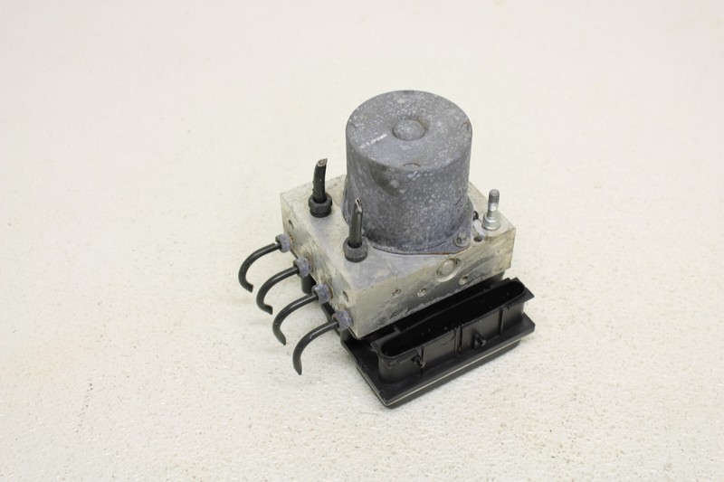 Subaru Impreza STI ABS Module Pump Hydraulic Anti Lock Unit Oem 2009-2011