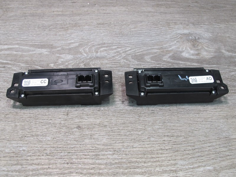 2014-2015 LAND RANGE ROVER L405 DASH LEFT & RIGHT TOUCHSCREEN SET OF 2