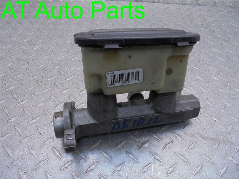 88 89 90 91 92 93 SUBURBAN C2500 C1500 HYDRAULIC BRAKE MASTER CYLINDER 18060087
