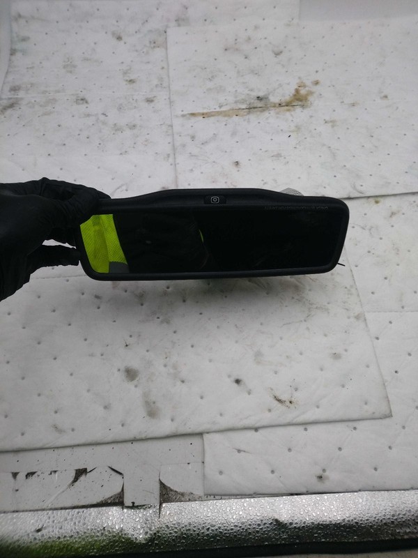Used Front Center Interior Rear View Mirror fits: 2010 Nissan Rogue automatic di