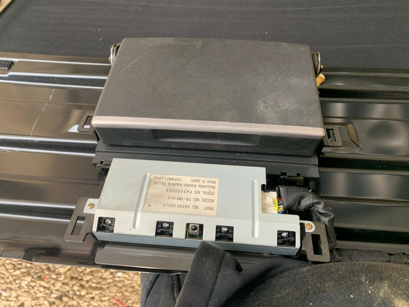 03-06 INFINITI FX35 FX45 FX SERIES ROOF ENTERTAINMENT DISPLAY VIDEO SCREEN