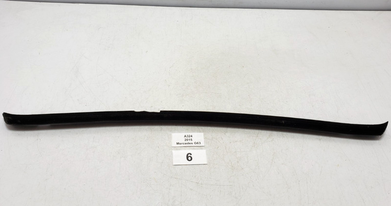 ✅ 02-18 OEM Mercedes W463 G63 AMG Front Right Passenger Door Inner Belt Molding