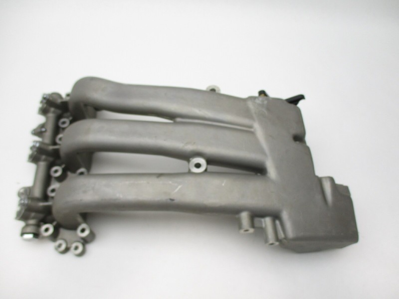 5031387 Johnson/Suzuki40 50 Hp 4 Stroke Outboard Intake Manifold 5036472