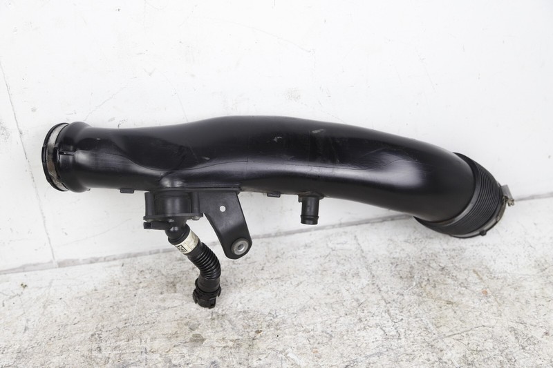 2011-2016 BMW 535I AIR CLEANER TO INTERCOOLER DUCT PIPE TUB 7583726 OEM
