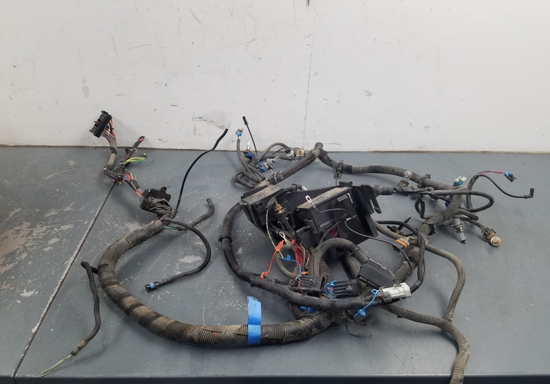 2002 Chevy Camaro SS Chassis Wiring Harness / Fuse Box - ** #0914 VV9