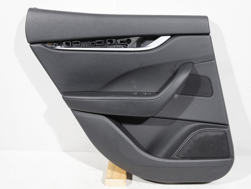 17-20 MASERATI LEVANTE REAR LEFT SIDE NTERIOR DOOR PANEL BLACK OEM 69K