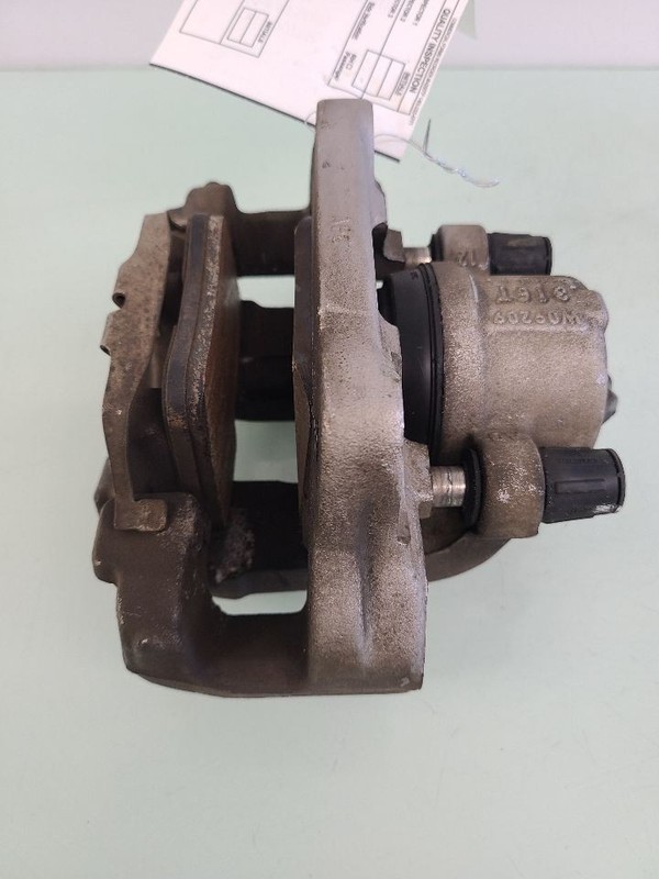 Passenger Caliper Front Without Sport Brake Fits 12-18 BMW 320i 591812