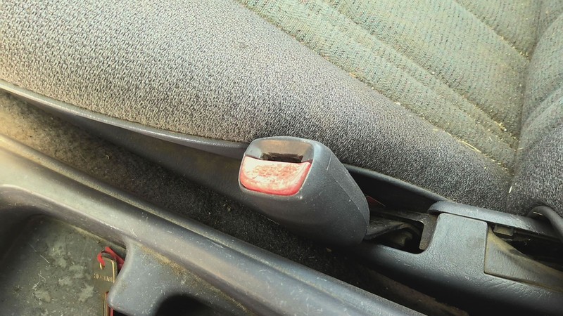 Front Seat Belt Buckle TOYOTA TACOMA 99