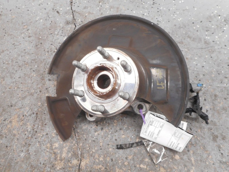10-16 Cadillac SRX Front Driver Left Spindle Knuckle Hub OEM