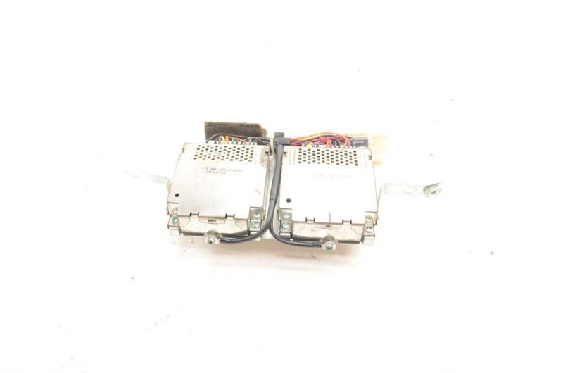 1999-2005 MAZDA MX-5 MIATA 1.8 NB BOSE AMPLIFIER NC10-66-92ZA