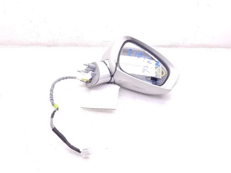 Passenger Side View Mirror Power Turn Signal Fits 16-19 MIRAI