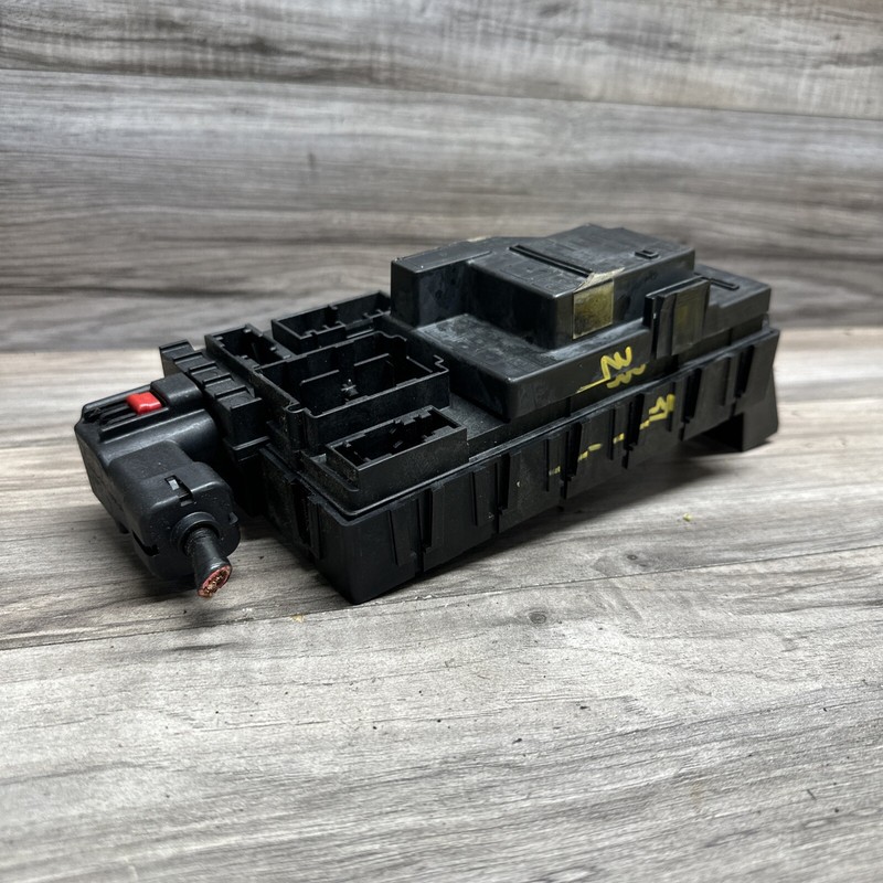 2010 Expedition Navigator Fuse Box Relay Junction Block AL1T-15604-AD OEM AT