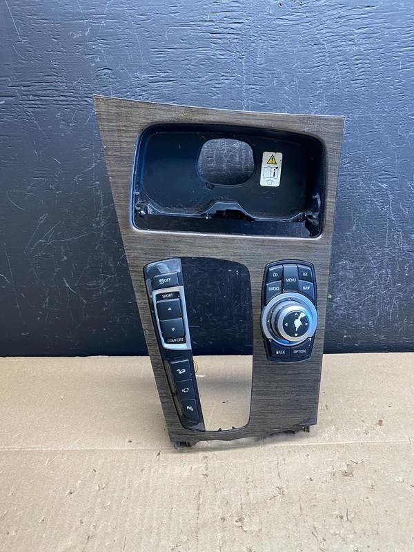 2010 to 2013 Bmw 550i GT Center Console Shifter Console Trim Switches AC6732 DG
