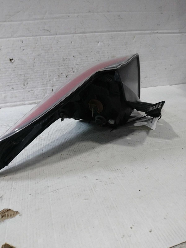 2017 Toyota RAV4 Right Tail Light Assembly Silver OEM 145878 87K Miles