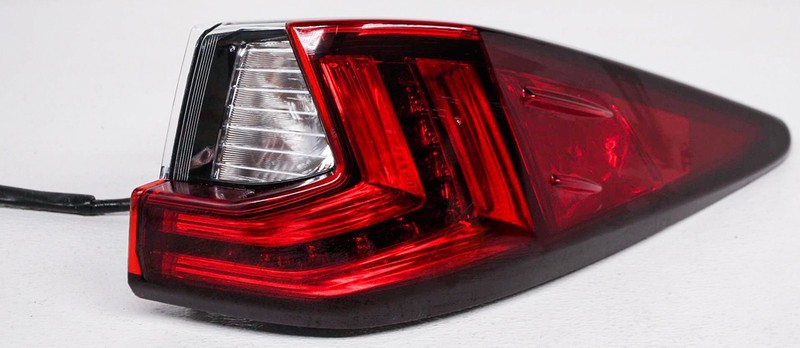OEM Lexus RX350 RX450h Right Passenger Side LED Tail Lamp 81550-0E130 (Tab Chip)