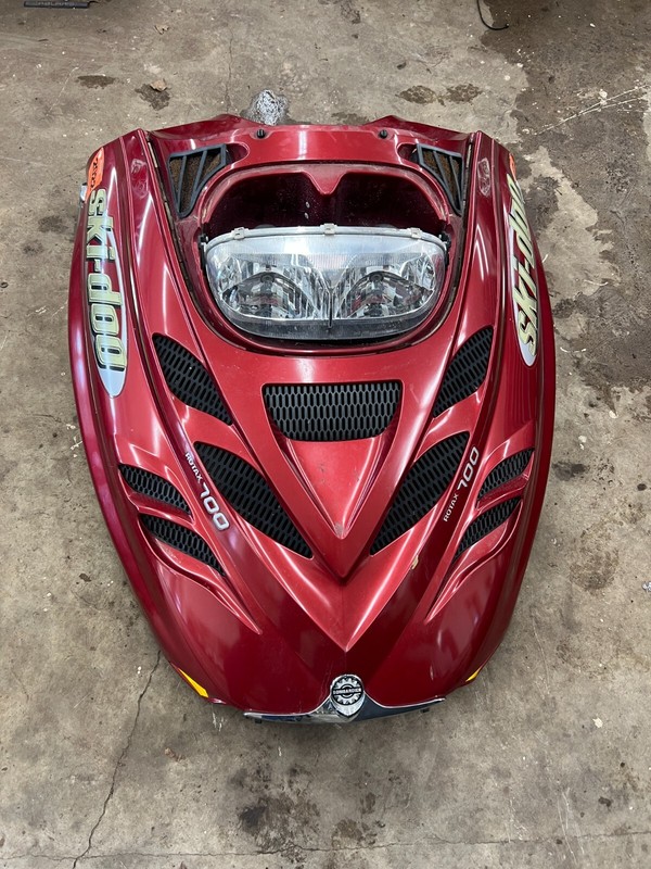 Ski-doo Grand Touring 500 600 700 Hood 2003 M/Y $100 SHIP TO WI MN IL IA ND SD