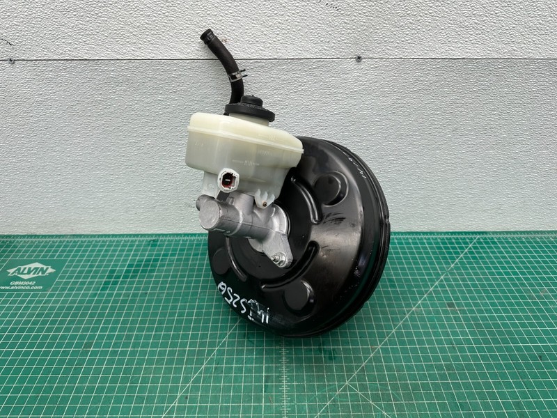 14-15 LEXUS IS250 - POWER BRAKE MASTER CYLINDER W/ BOOSTER OEM