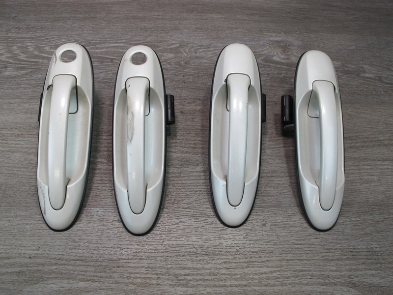 2003-2007 LEXUS LX470 FRONT REAR LEFT RIGHT SIDE EXTERIOR DOOR HANDLE SET 4PCS